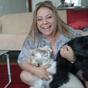 Meet your Posher, Esmeralda